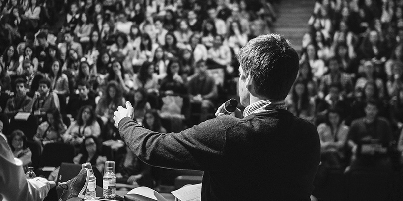 Catedrático conferencista